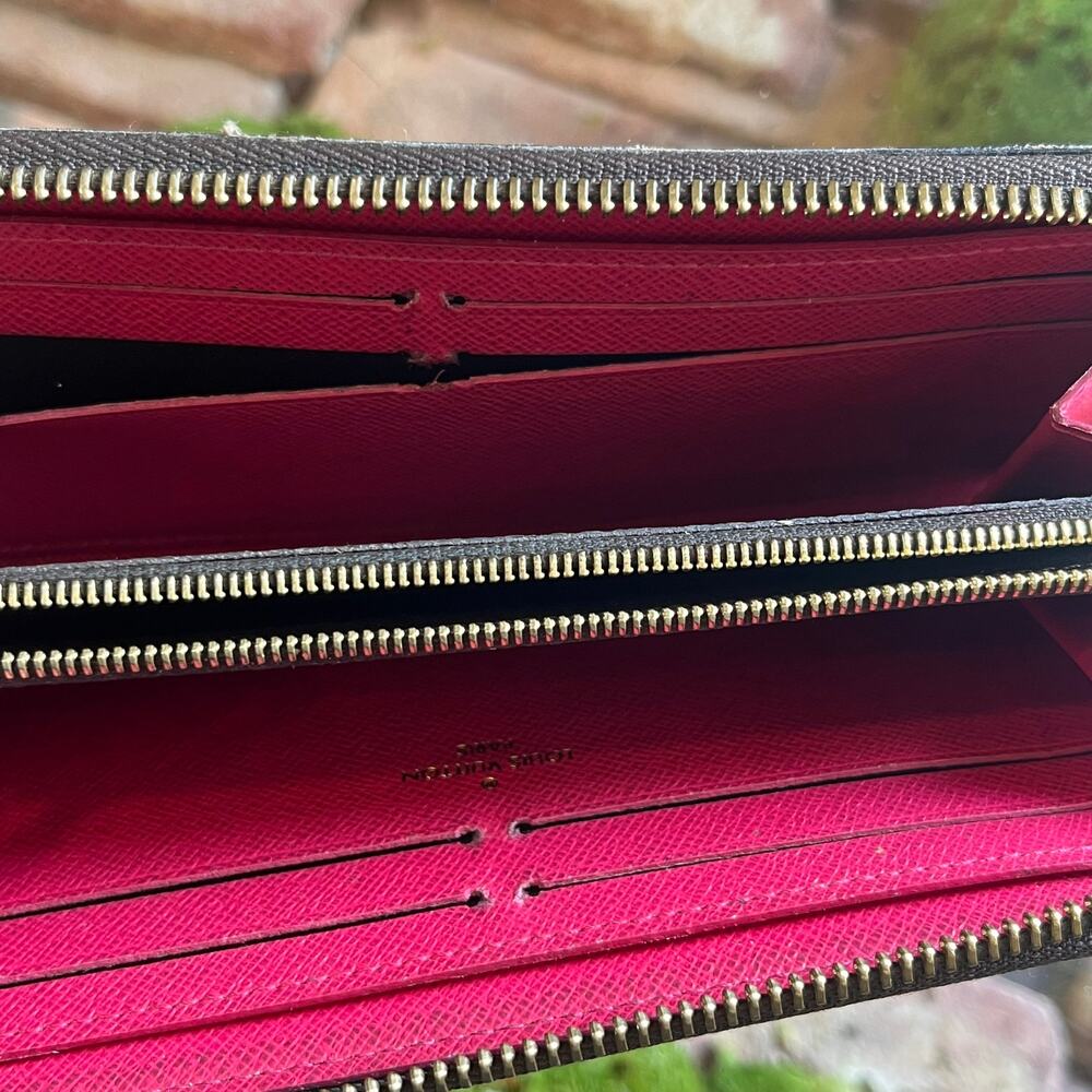 LOUIS VUITTON Clemence Fuchsia Monogram Canvas Wallet - Picture 6 of 13
